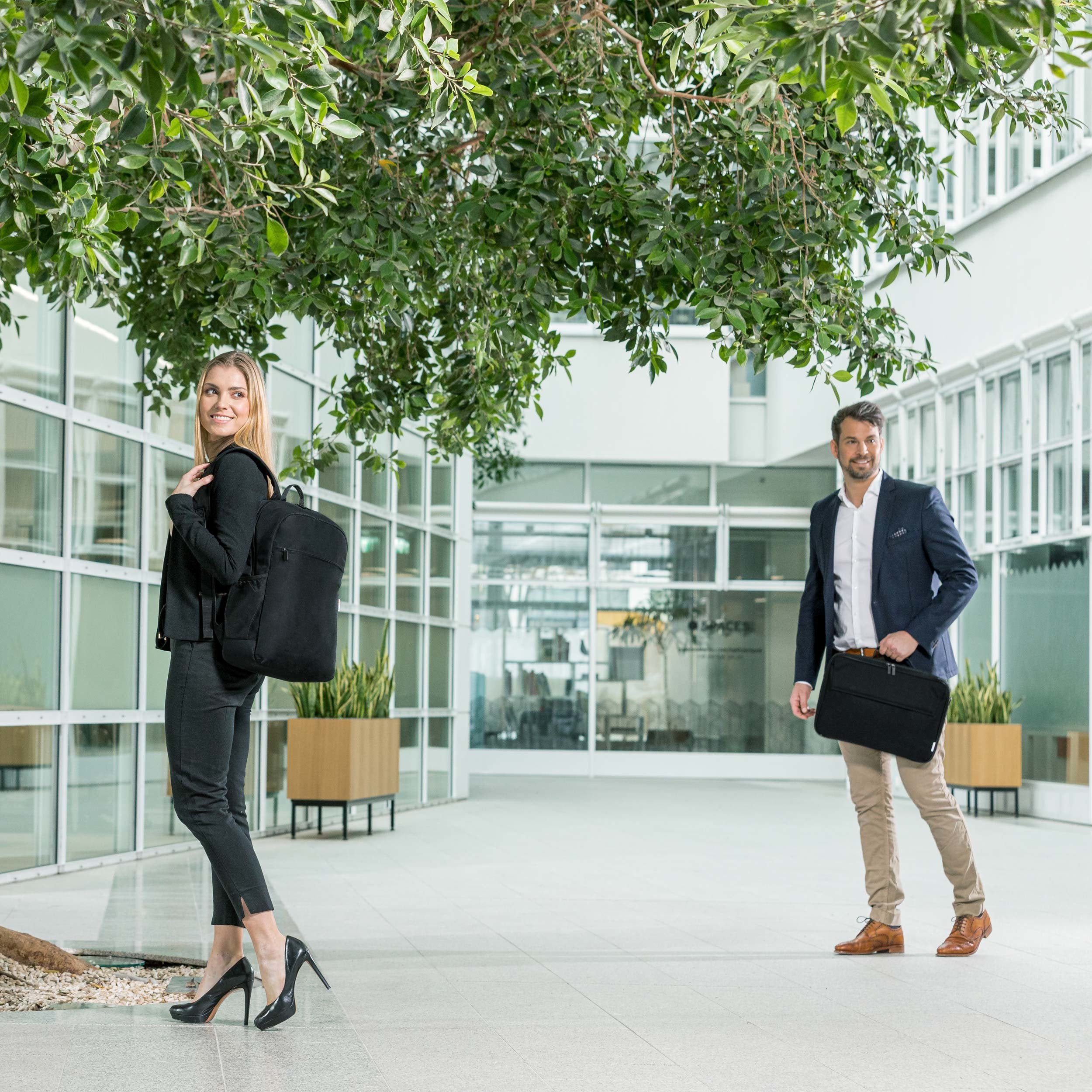 Dicota Base Xx Mochila Para Portátil 13-15,6 "Negro