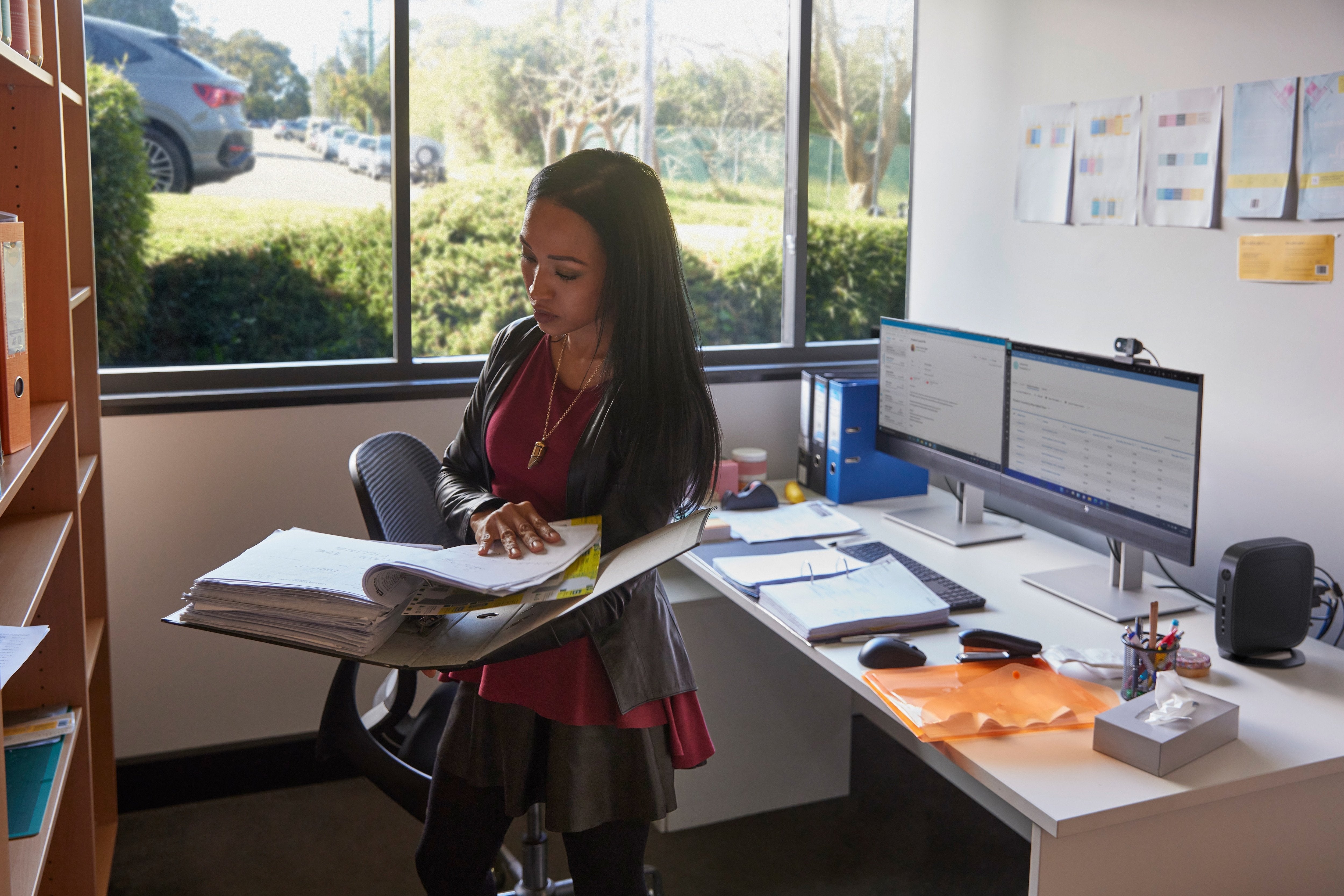 EAN 0196786300615 - HP E-Series E24 G5 FHD Monitor pantalla para PC 60,5 cm (23.8") 1920 x 1080 Pixeles Full HD LCD Plata, Ne imagen 4