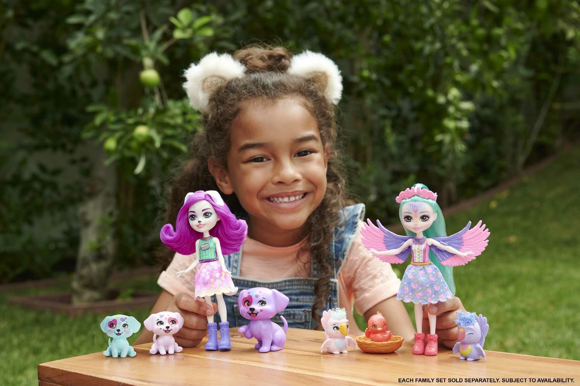 Muñeca Mattel Enchantimals Filia Finch Familia Hkn15