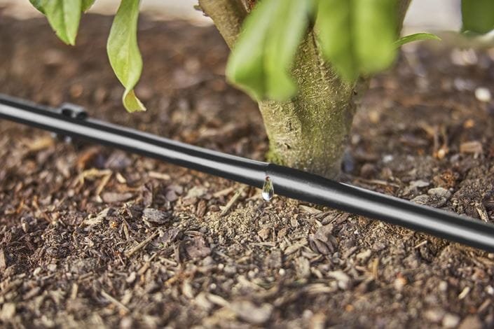 Línea De Goteo Para Arbustos/Setos Gardena Micro-Drip-System 1,6 L/H, 50 Metros, (Negro, Modelo 2023, Sobre Y Bajo Tierra)