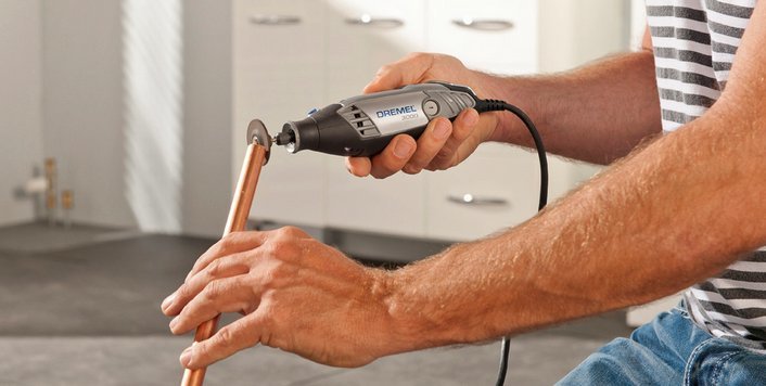 Herramienta Multifuncional Dremel 3000-1/25 Gris, 130 Vatios, Accesorios De 25 Piezas, Estuche