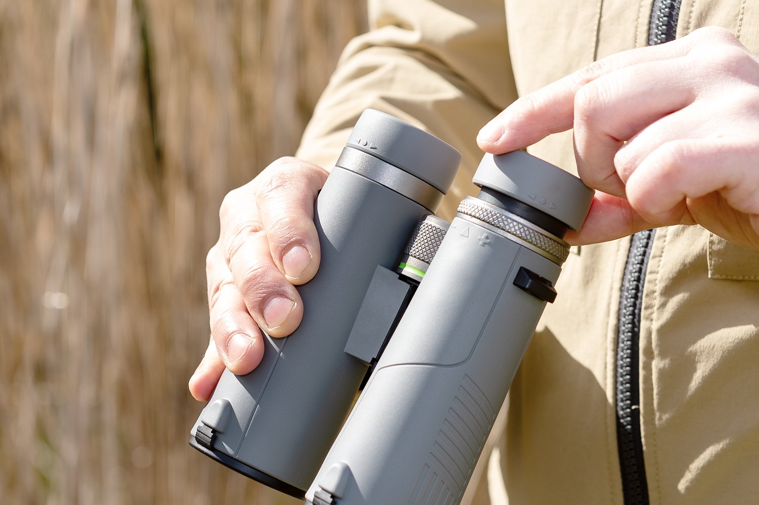 EAN 4007922070780 - Bresser Optics Wave 10x42 binocular BaK-4 Gris imagen 7
