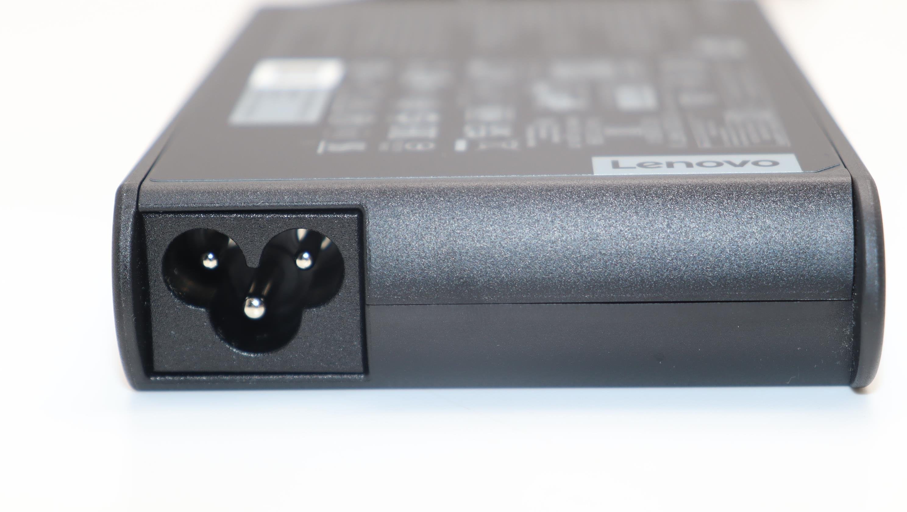 Ac_adapter Slim,135w,20v,3p,Ww,Ltn