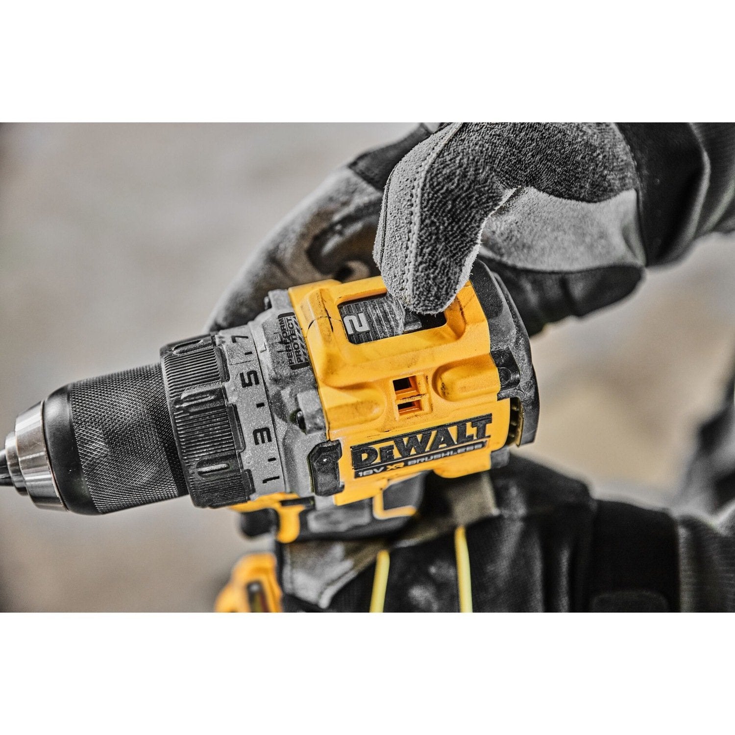 EAN 5035048750247 - DeWALT DCD800NT-XJ taladro 2000 RPM 1,28 kg imagen 7