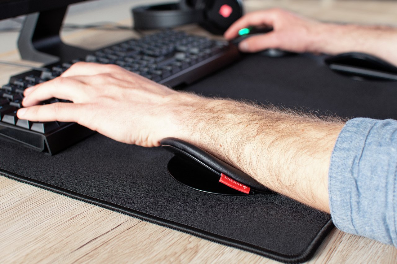 EAN 0840183606213 - CHERRY SLIDEPAD ERGO descansa muñecas Negro imagen 6