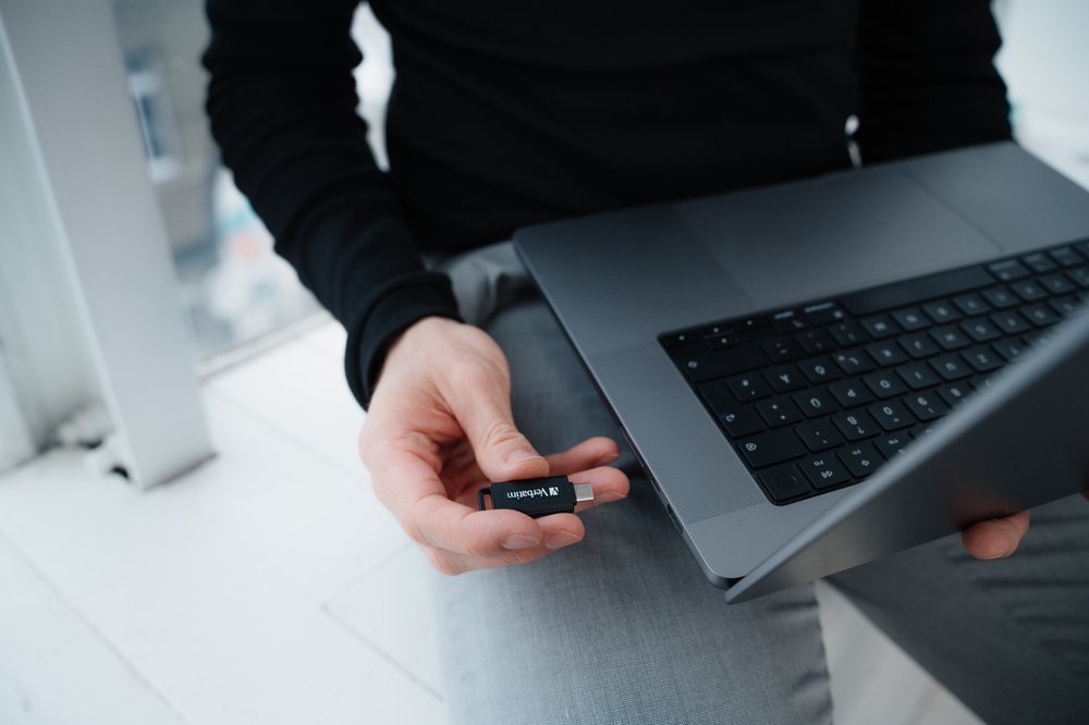 Verbatim Pendrive Store "N" Go 32gb Retráctil Usb-C 3.2 Negro