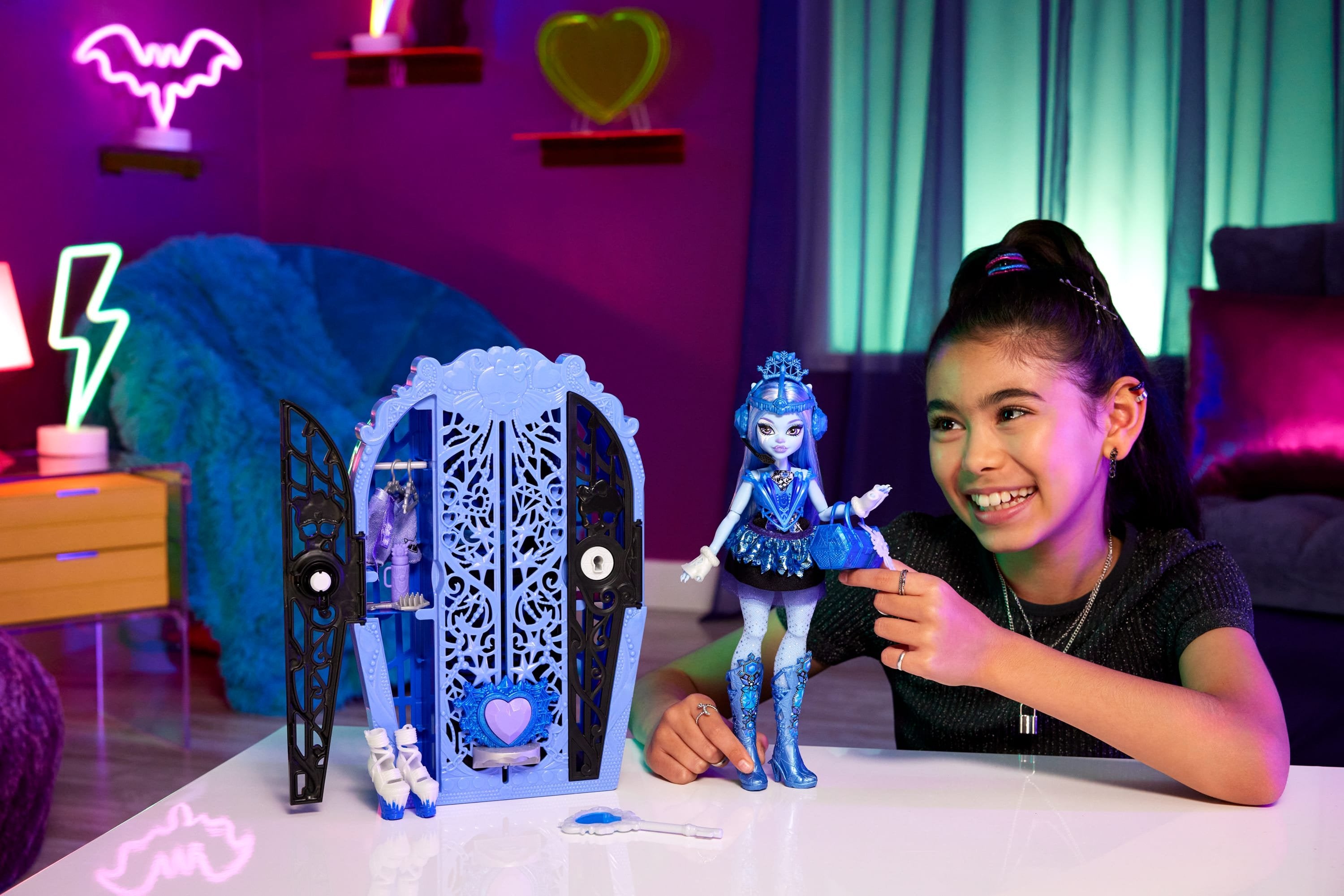 EAN 0194735230631 - Monster High Skulltimate Secrets HXH87 muñeca imagen 2