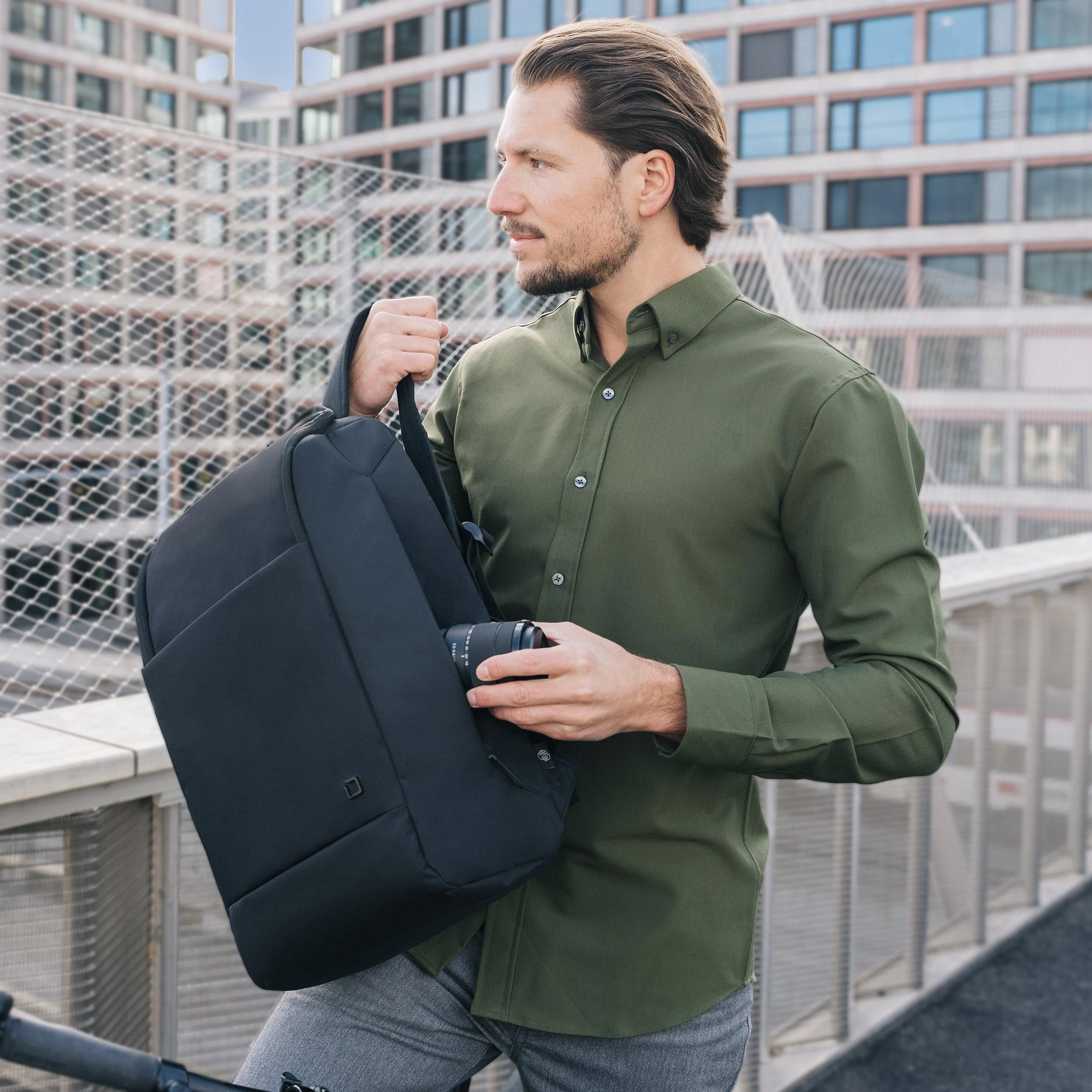 EAN 7640186418195 - DICOTA Eco MOTION 13 - 15.6" 39,6 cm (15.6") Mochila Negro imagen 5