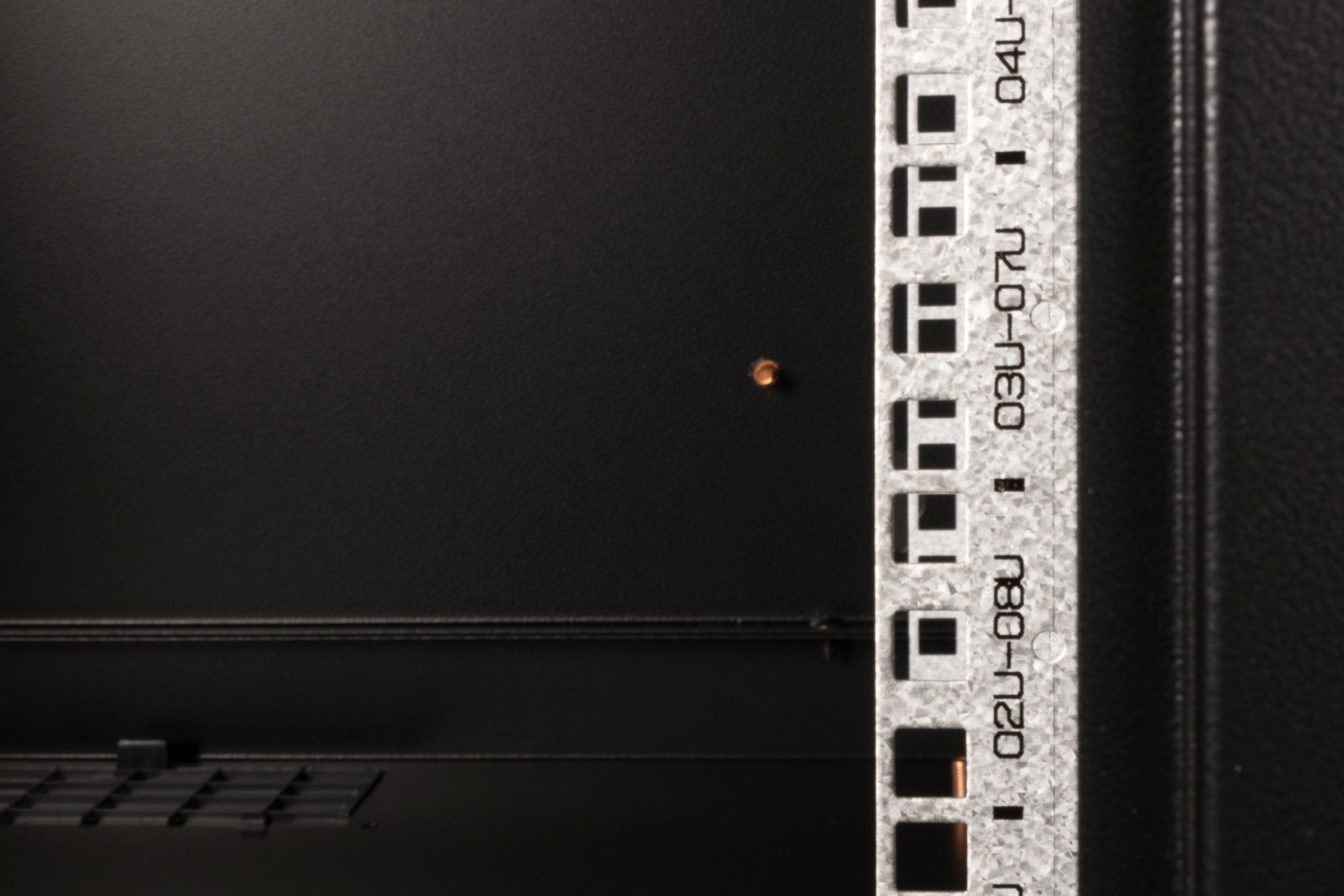 EAN 4016032257646 - Digitus DN-19 09U-6/6-SW armario rack 9U Bastidor de pared Negro imagen 4