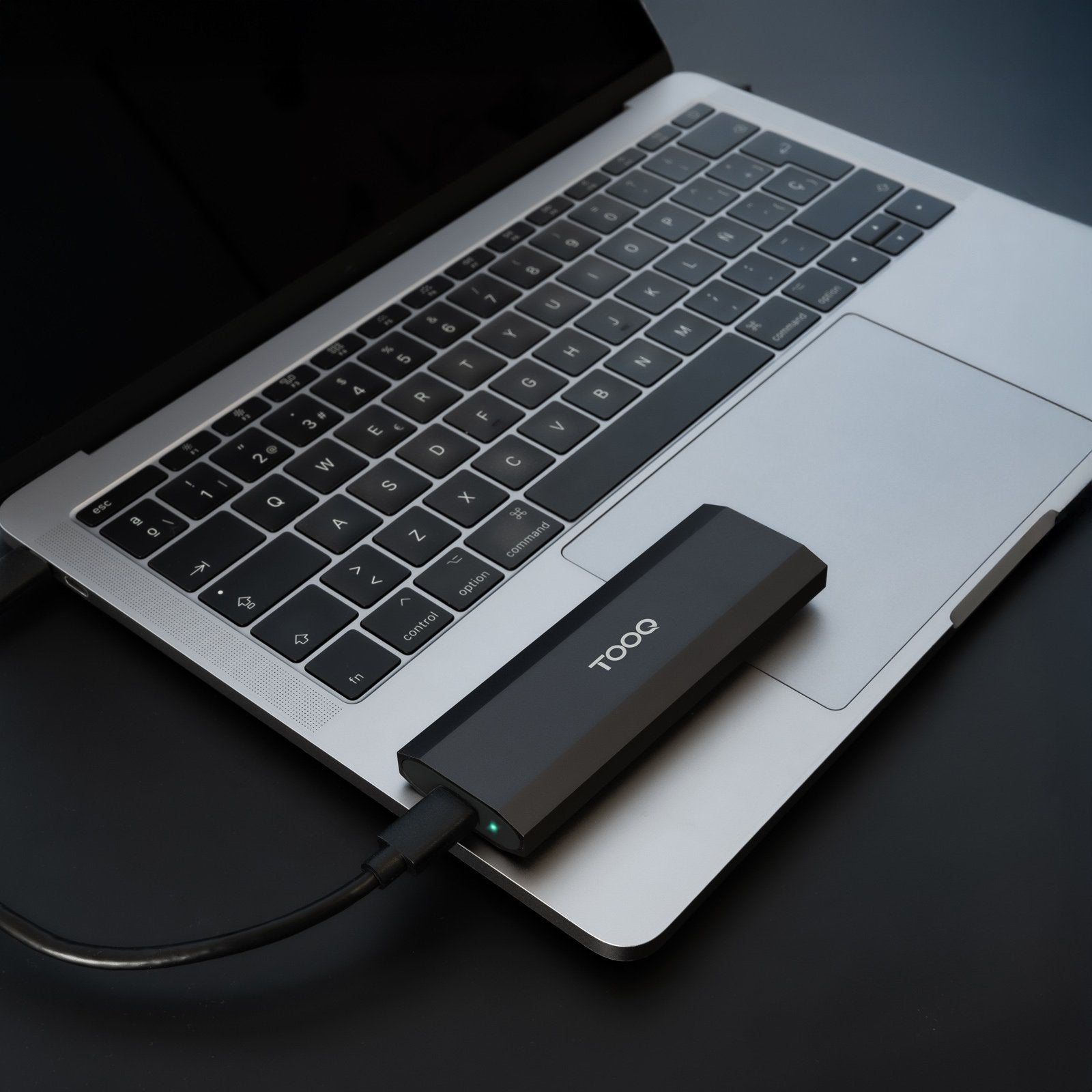 Caja Externa Para Disco Ssd M.2 Nvme Tooq Tqe-2231b Usb 3.1