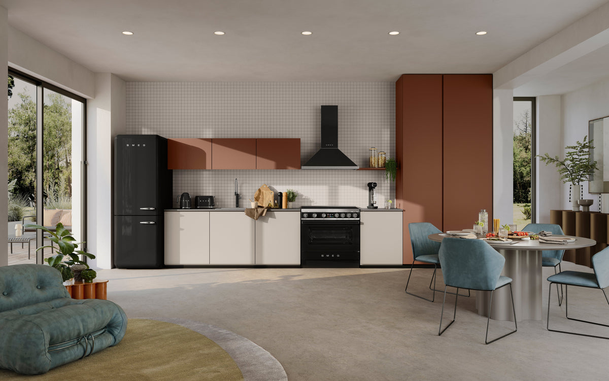EAN 8017709227791 - Smeg KLF03BLEU tetera eléctrica 1,7 L 2400 W Negro imagen 4