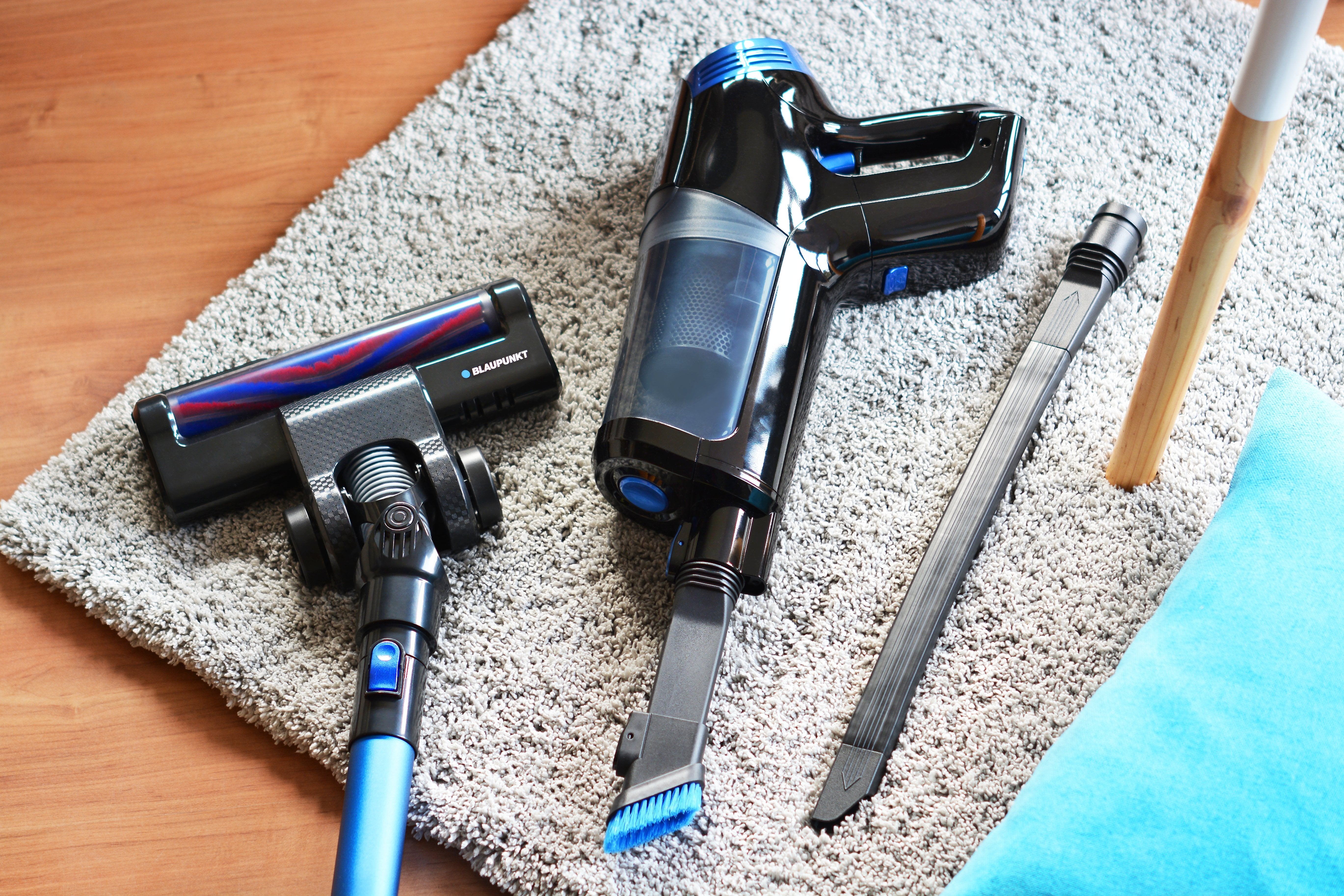 EAN 5901750503825 - Blaupunkt VCH602BL aspiradora de pie y escoba eléctrica Aspiradora escoba 2 en 1 Batería Secar Ciclónico imagen 4