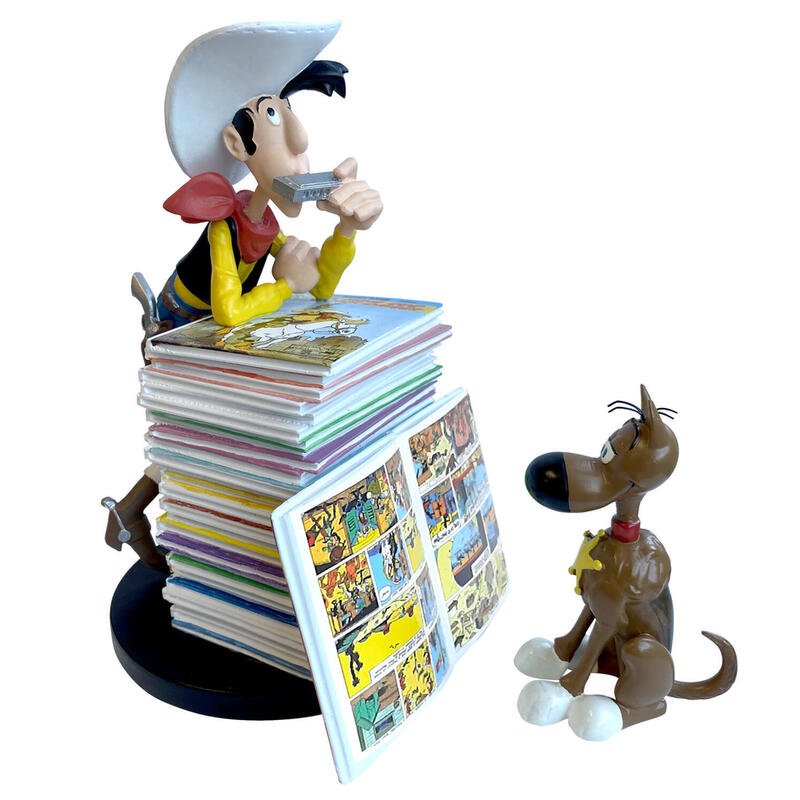 Figura Coleccionista Lucky Luke & Rantanplan Sobre Una Pila De Comics