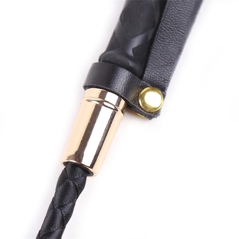 Fusta Clásica Negro Y Dorado 30 Cm