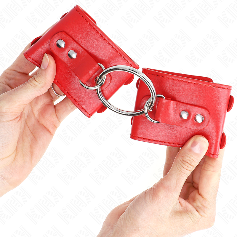 Kink - Muñequeras Fijas Con Anilla Y Tachuelas Rojo Ajustable 17-22 Cm X 6.5 Cm