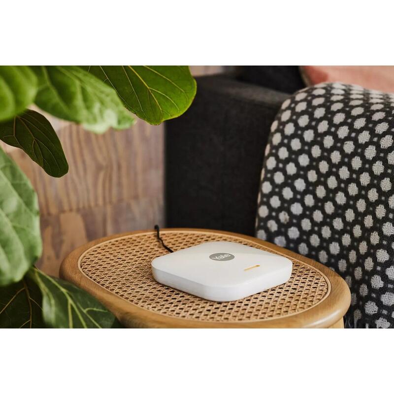 Kit De Inicio De Alarma Inteligente Yale De 7 Elementos: Unidad De Control, Teclado, Control Remoto, 2 Sensores De Movimiento, 2 Sensores De Ventana/Puerta