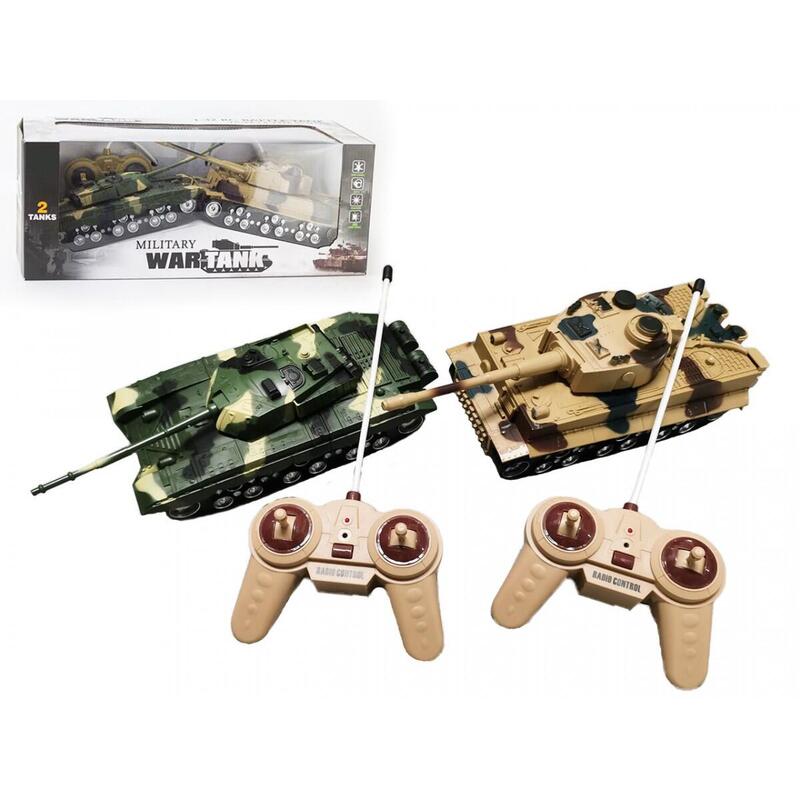 Madej Two R/C Tanks Figh Ting , Light