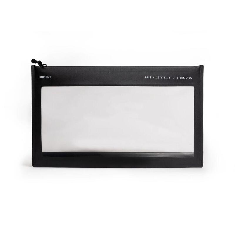 Moment Reusable Travel Film Pouch 2l Black