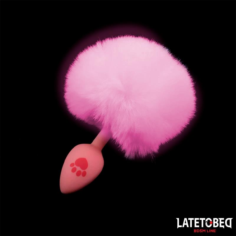 Plug De Silcona Con Pompón Rosa
