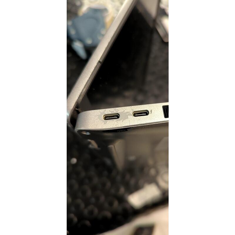 Portatil Reacondicionado Dell Latitude 5420 I5-10310u 16gb 512gb Ssd 14" Fhd Win11pro Teclado Italiano Marcas De Uso/Tft 1 Año De Garantia