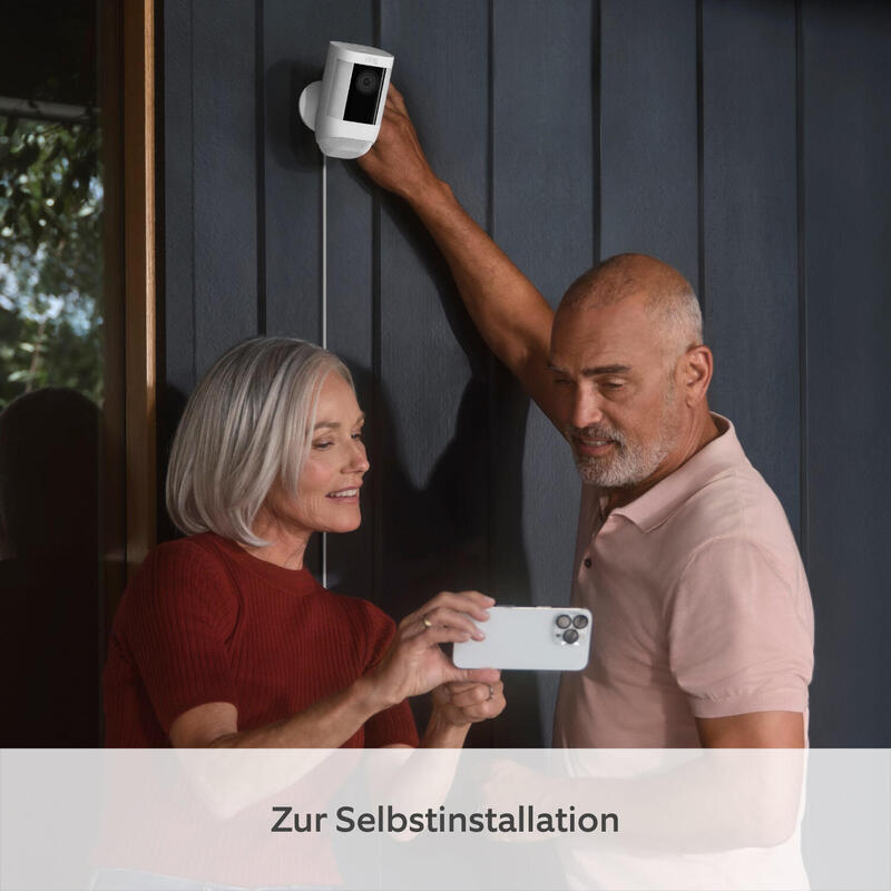 Spotlight Cam Pro Plug-In White Eu