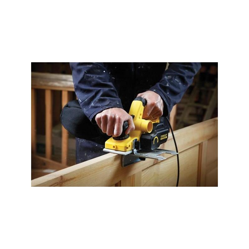 Stanley Fatmax Cepillo Eléctrico Para Madera 750w, Velocidad De Rotación 16500 Rpm, Diferentes Tamaños De Ranura, Recubrimiento De Goma, Peso Ligero, Incluye 2 Hojas Y Maletín, Fme630k-Qs