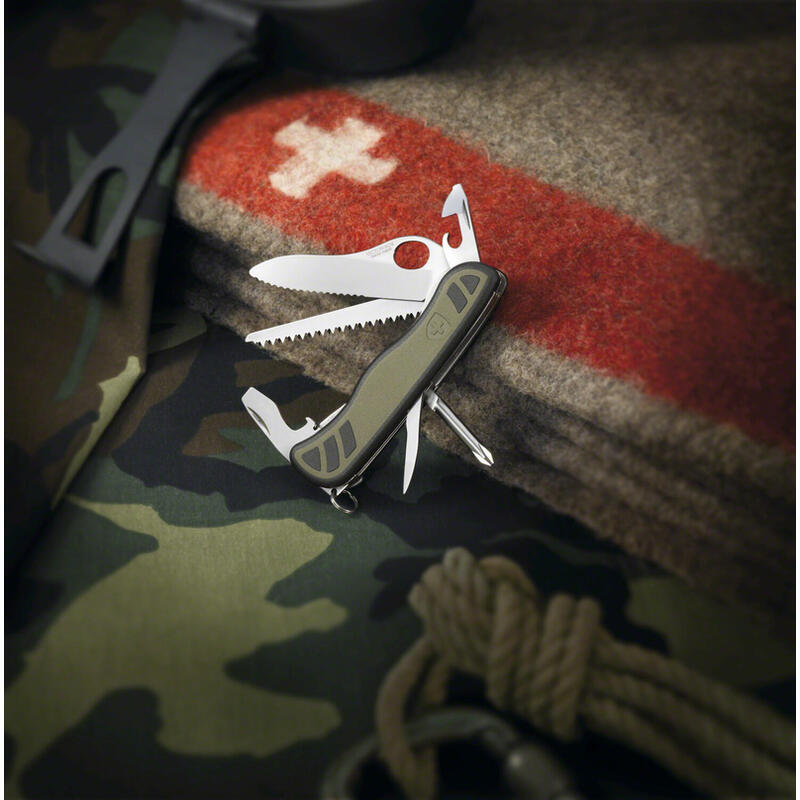 Victorinox Swiss Soldier'S Knife 08 Multi-Tool Knife