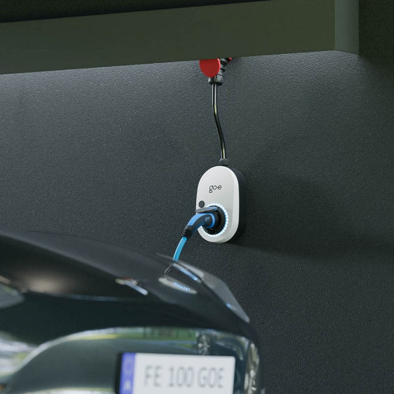 Go-E Charger Gemini Flex, 22 Kw (32a Trifásico), Caja De Pared (Blanco/Negro, Estación De Carga Móvil) Ch-04-22-01