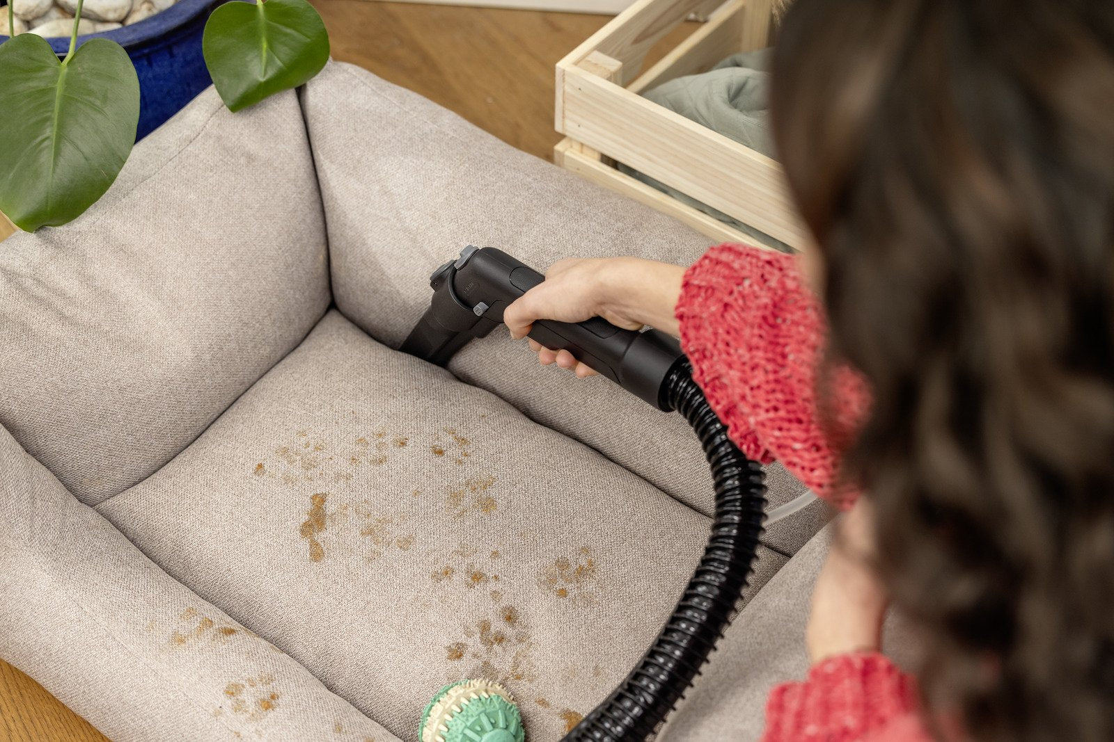 EAN 4066529041517 - Kärcher SE 4 Plus black/white 1.081-170.0 Aspiradora de tambor Seca y húmeda 10 W Bolsa para el polvo imagen 3