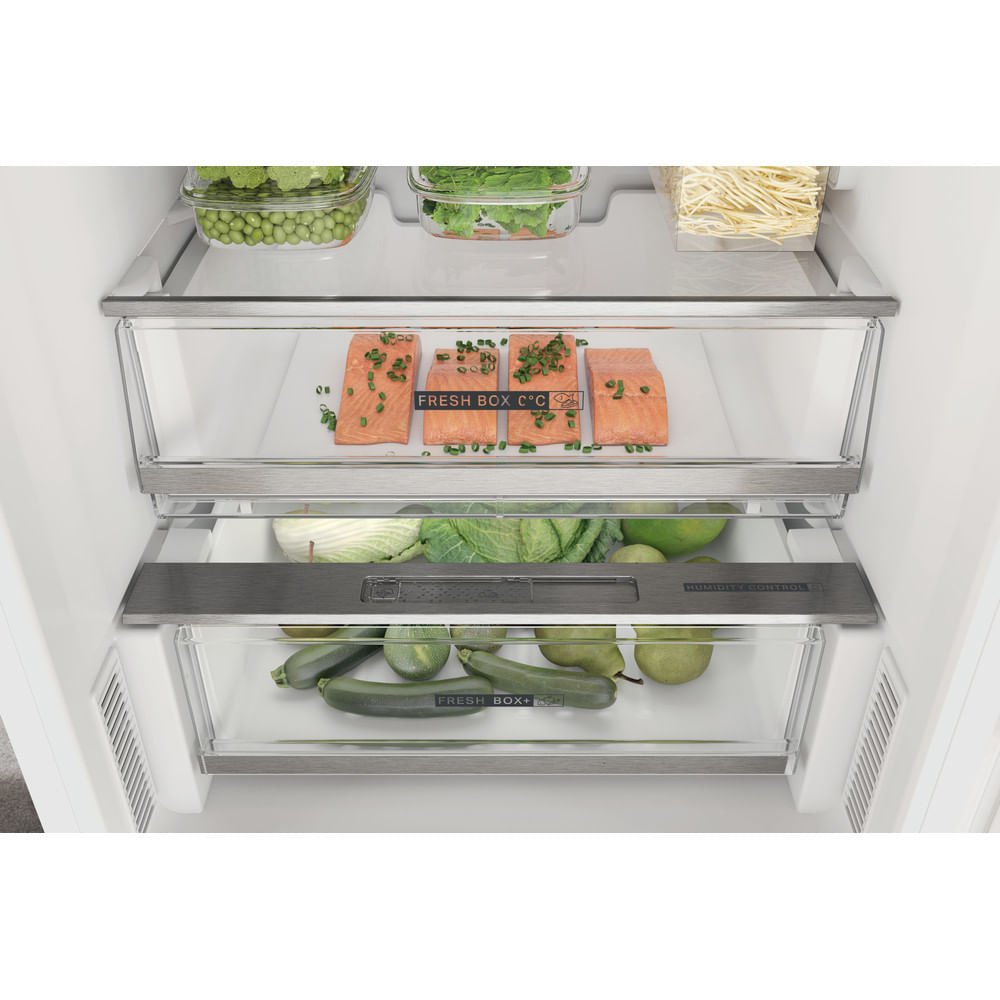 EAN 8003437904127 - Whirlpool W7X 93A W Independiente 367 L Blanco imagen 11