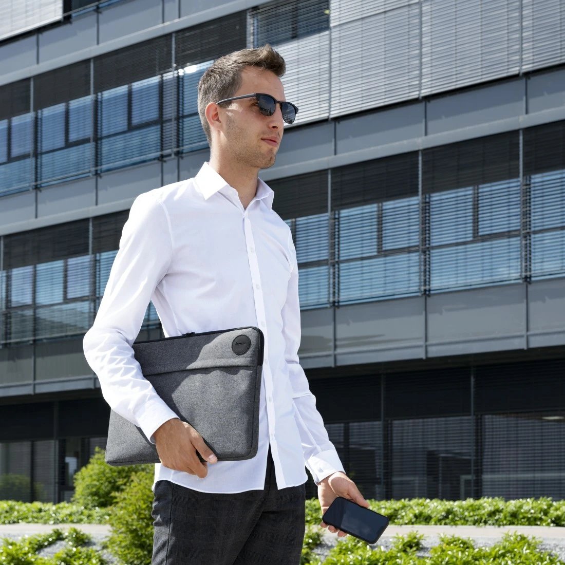 Etui Do Laptopa Genua 15,6 Cala Szare