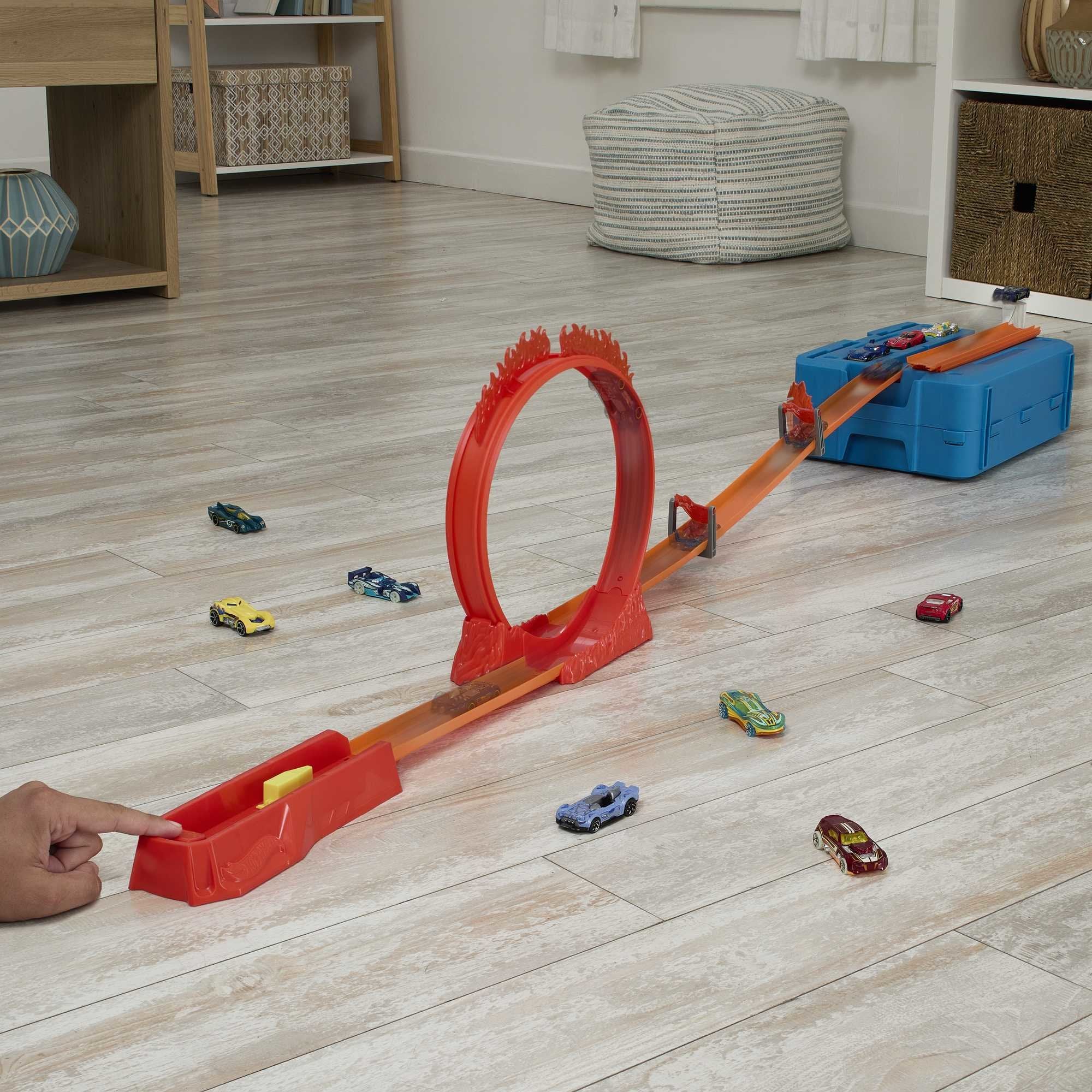 Pista Acrobacias En Llamas Hot Wheels