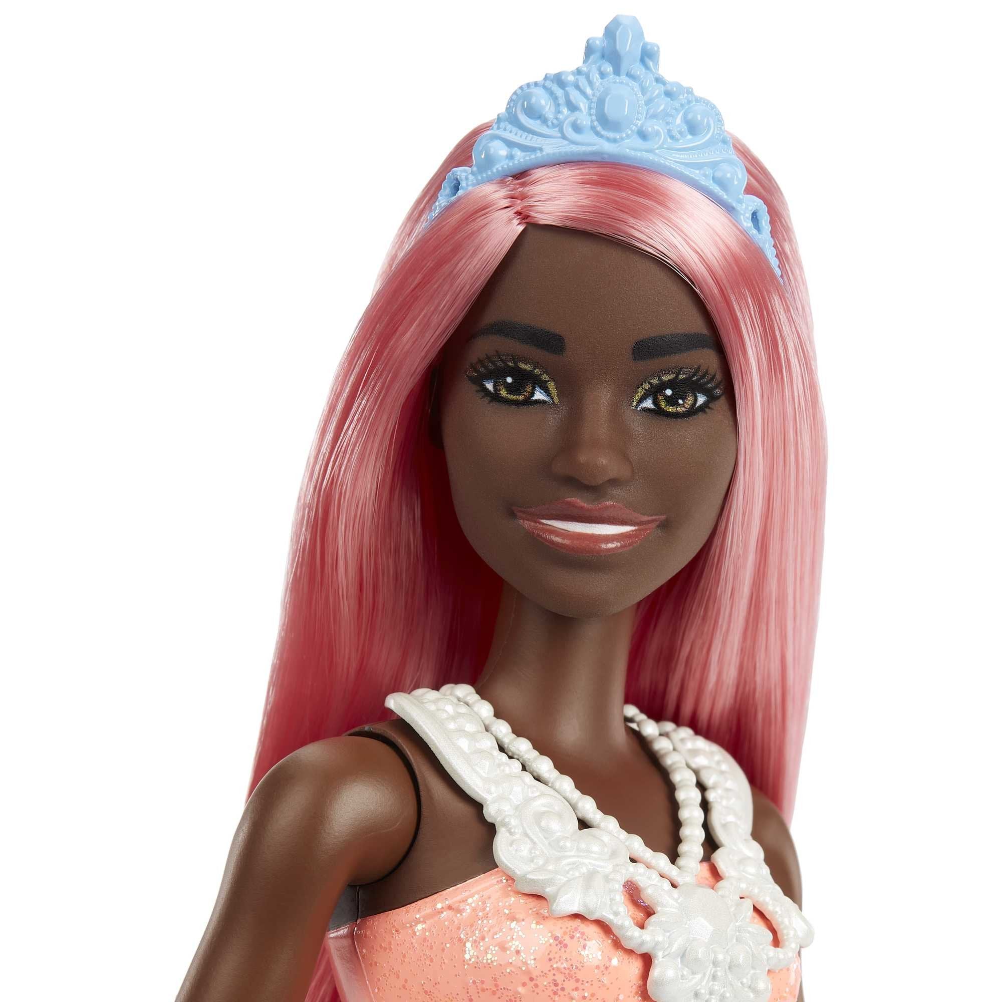 EAN 0194735055883 - Barbie HGR14 muñeca imagen 3