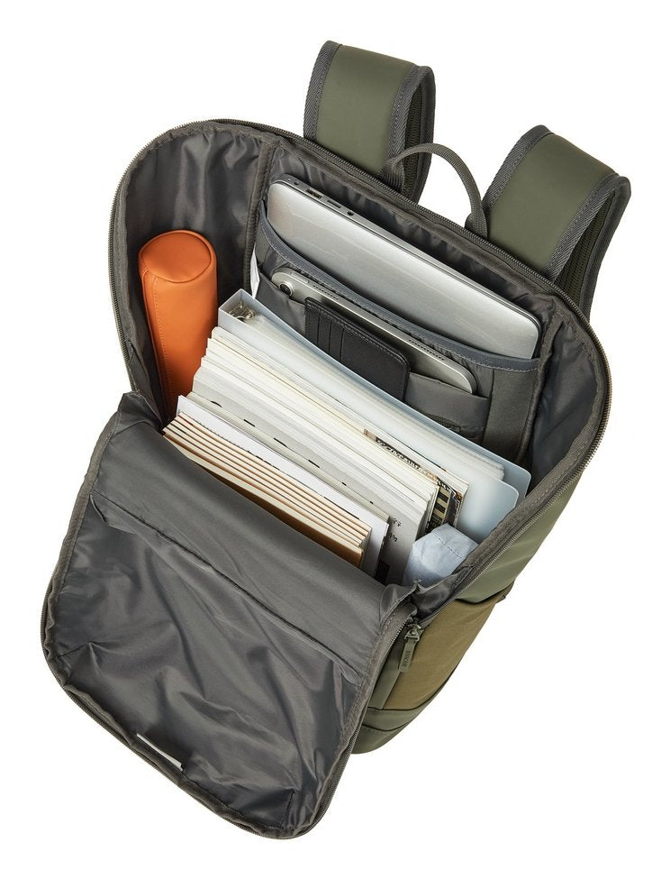 EAN 4260709015644 - Rivacase Eden mochila Mochila de viaje Oliva cuero PU, Poliéster, Tereftalato de polietileno reciclado (r imagen 13