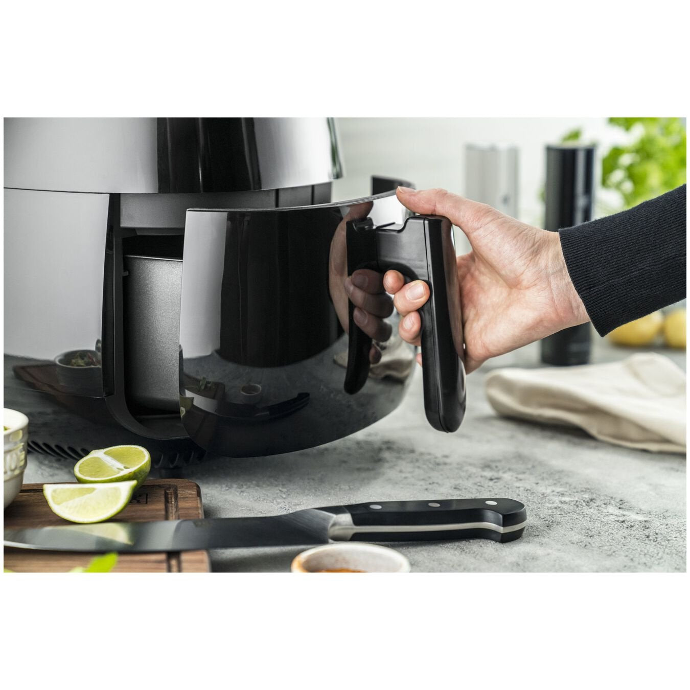 Zwilling Air Fryer 4 L, 6 Programme, Negro