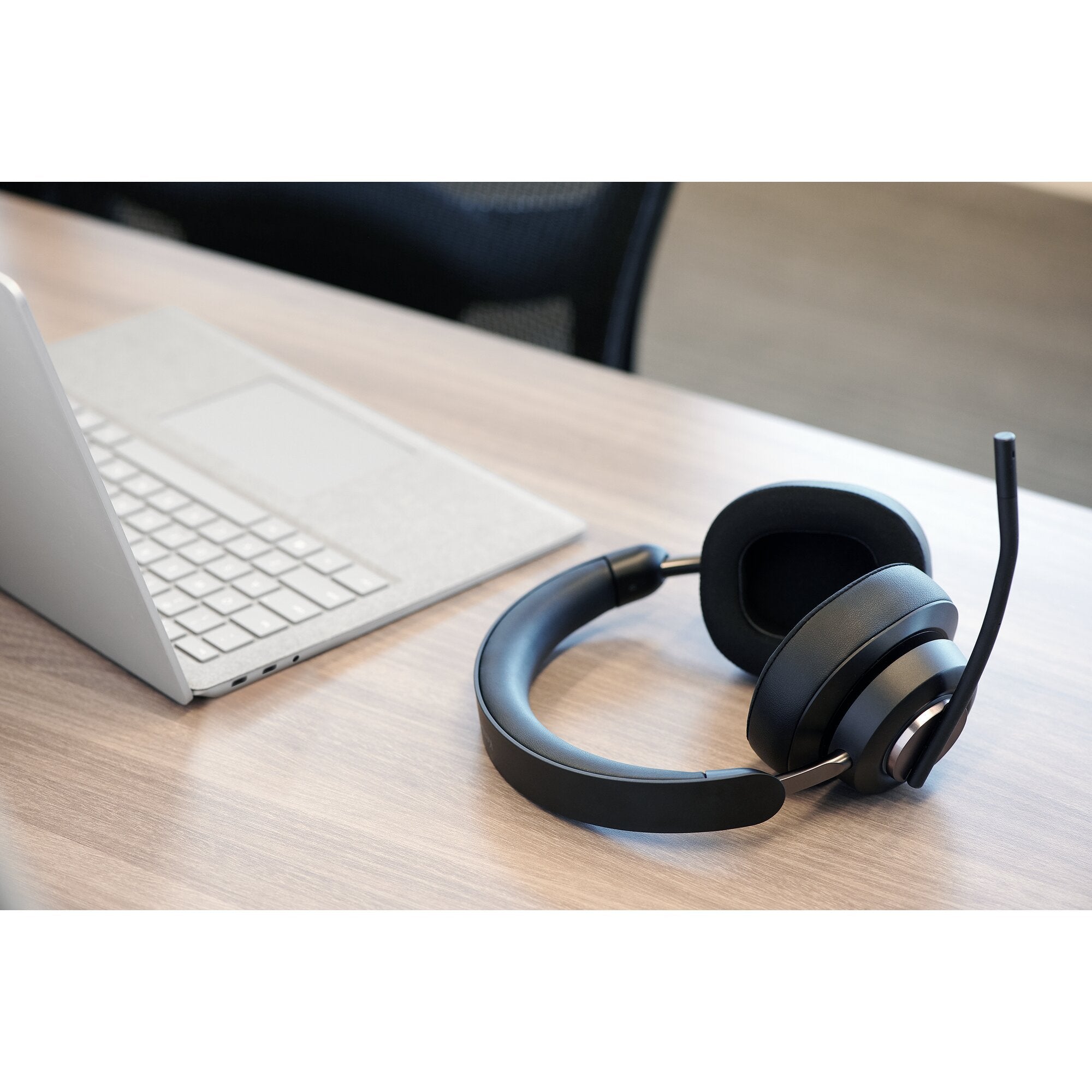 EAN 0085896834526 - Kensington H3000 Inalámbrico Diadema Juego USB Tipo C Negro imagen 36