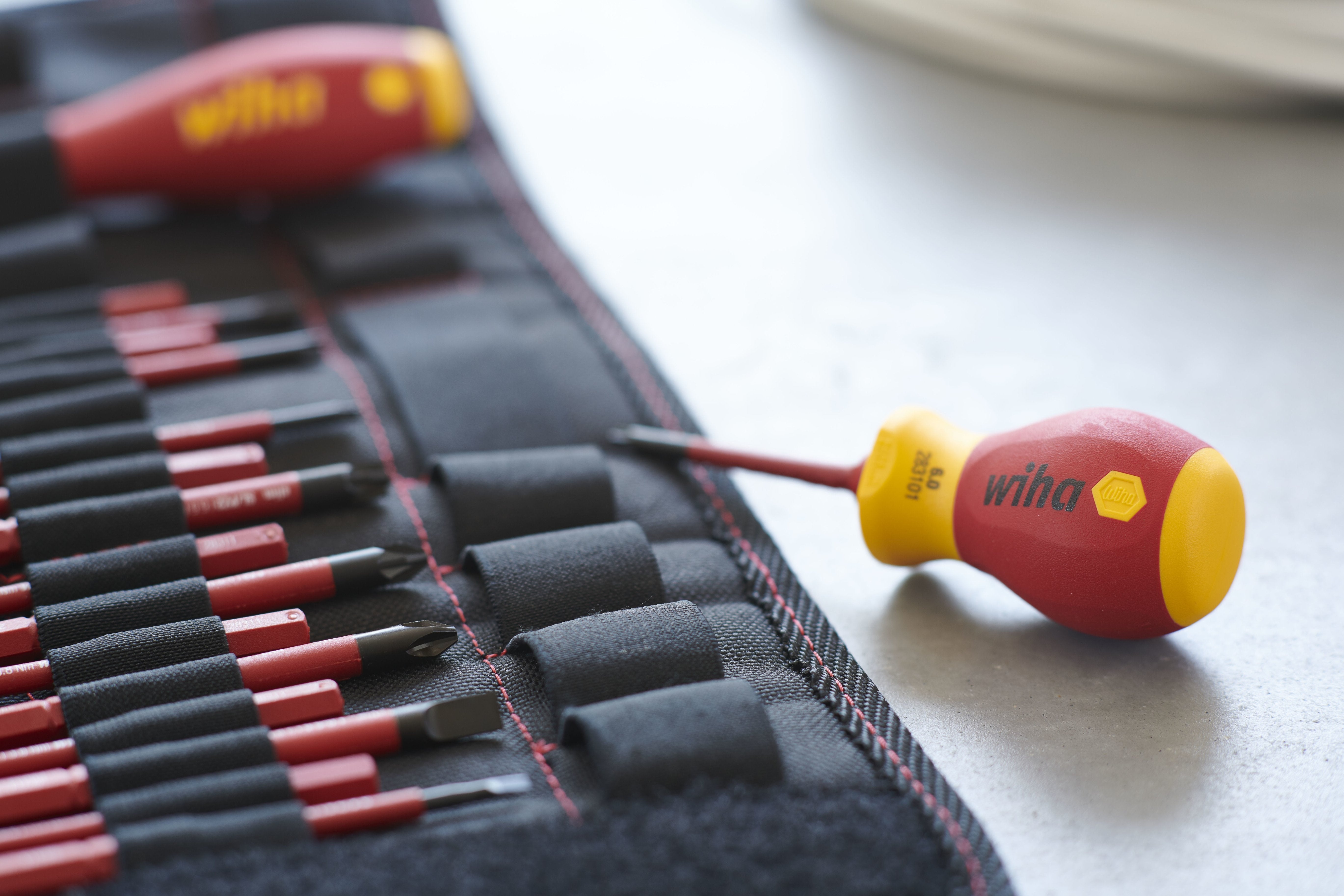 Wiha Destornillador Con Portapuntas Electric Slimvario Starter Set 36068