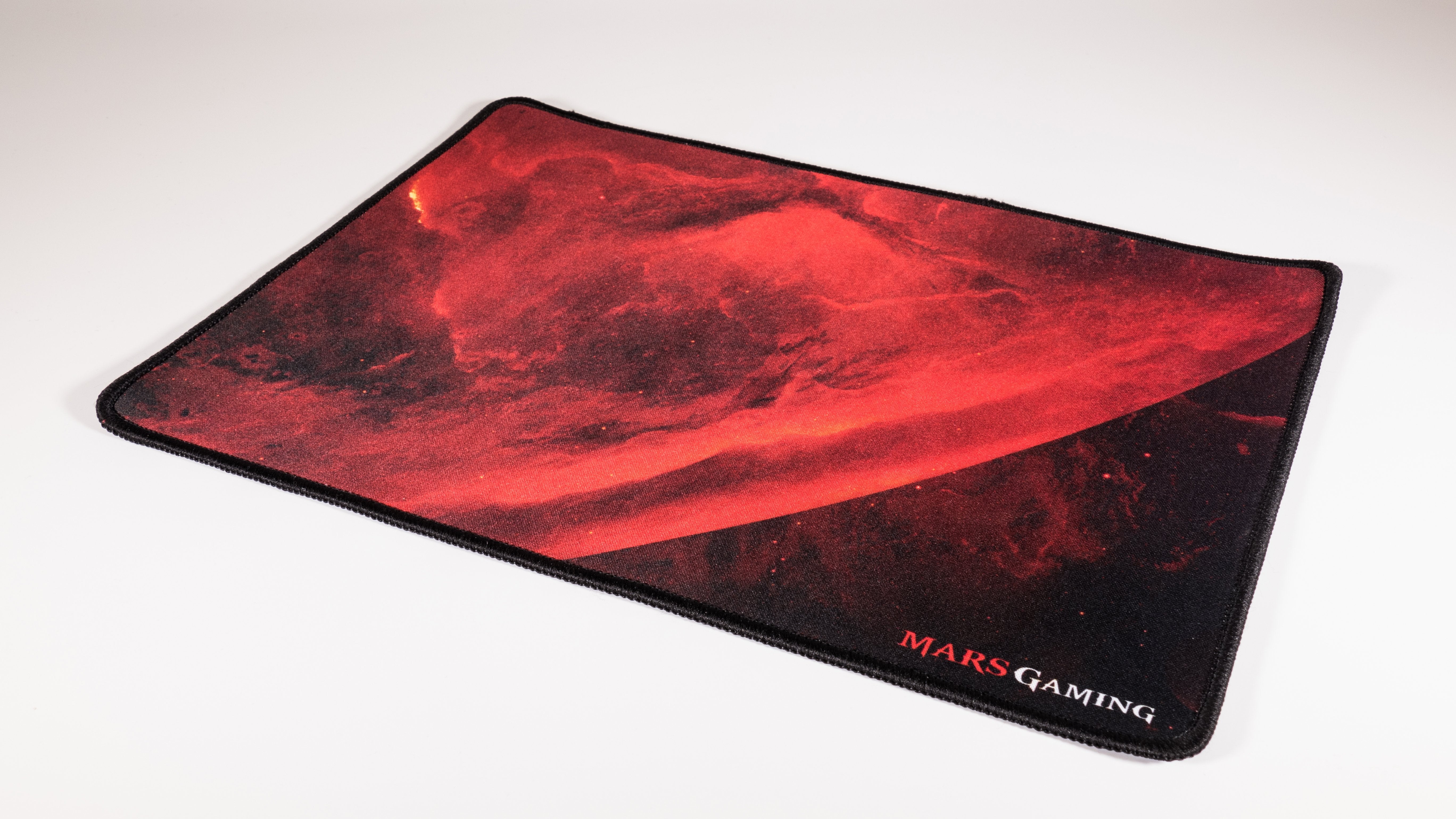 EAN 4713105966398 - Mars Gaming MRMP0 alfombrilla para ratón Alfombrilla de ratón para juegos Negro, Rojo imagen 4