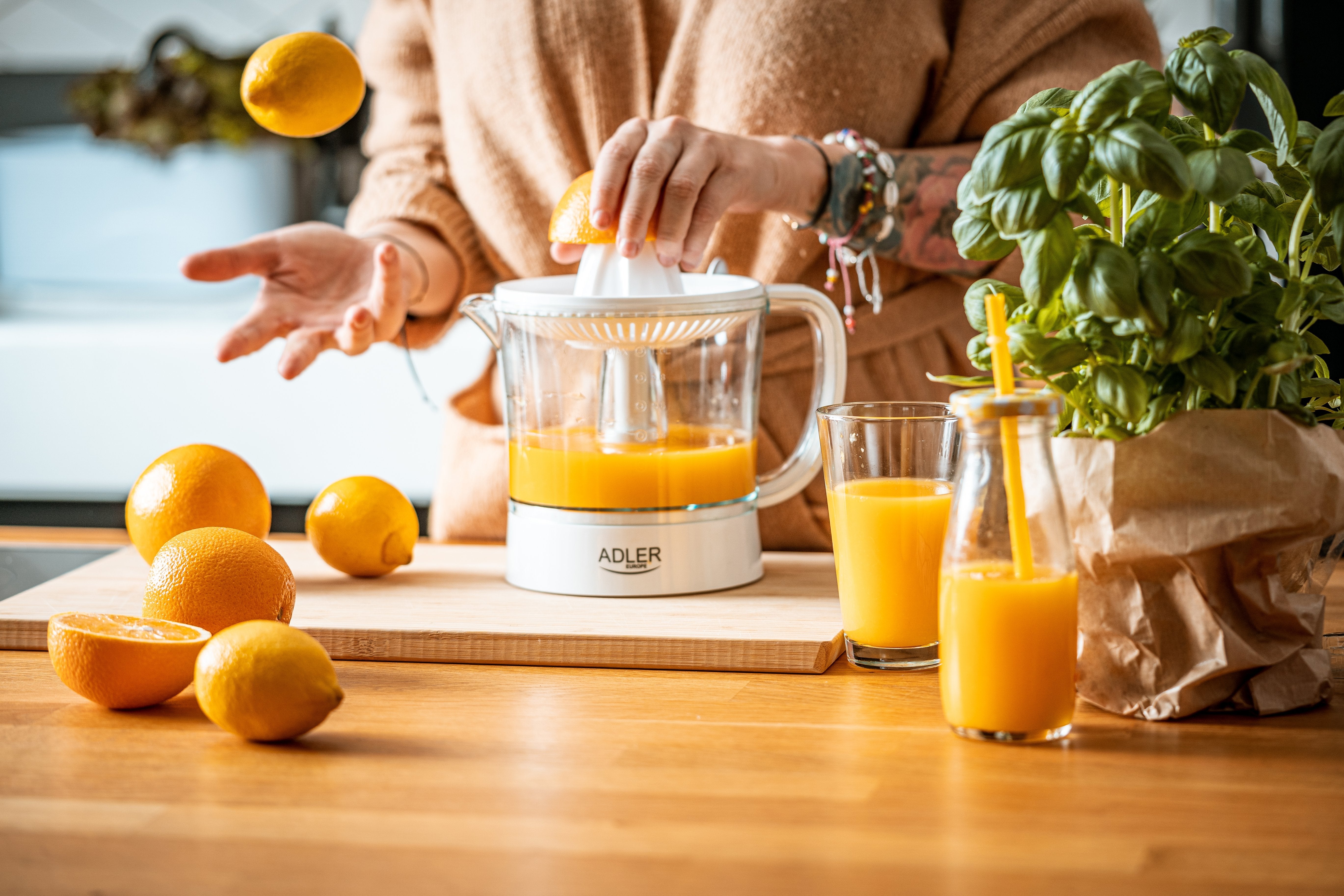 Exprimidor Adler Citrus Juicer Ad 4009 Blanco 40w