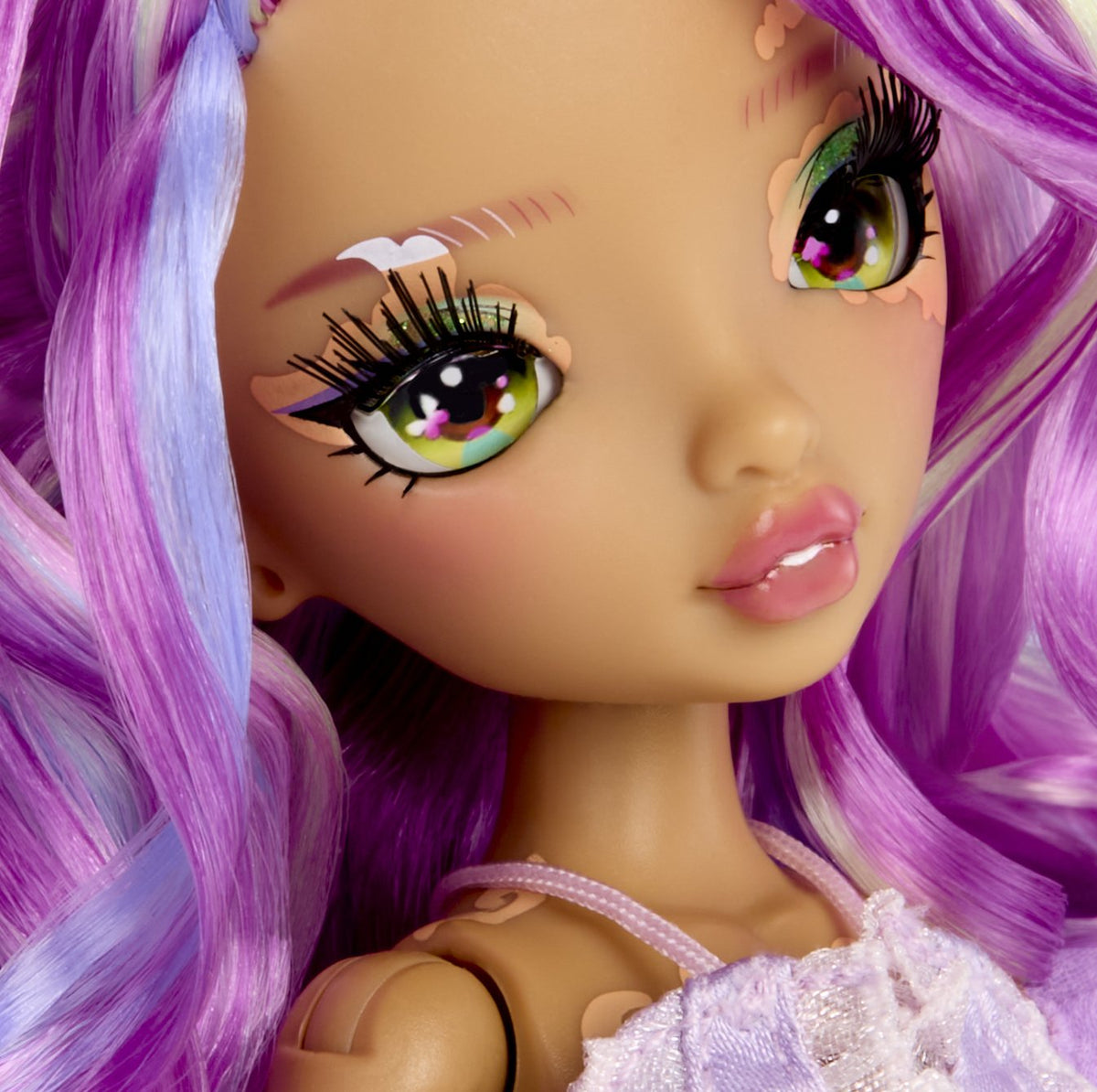 Muñeca Luna Skye Dreamy Mirrormi