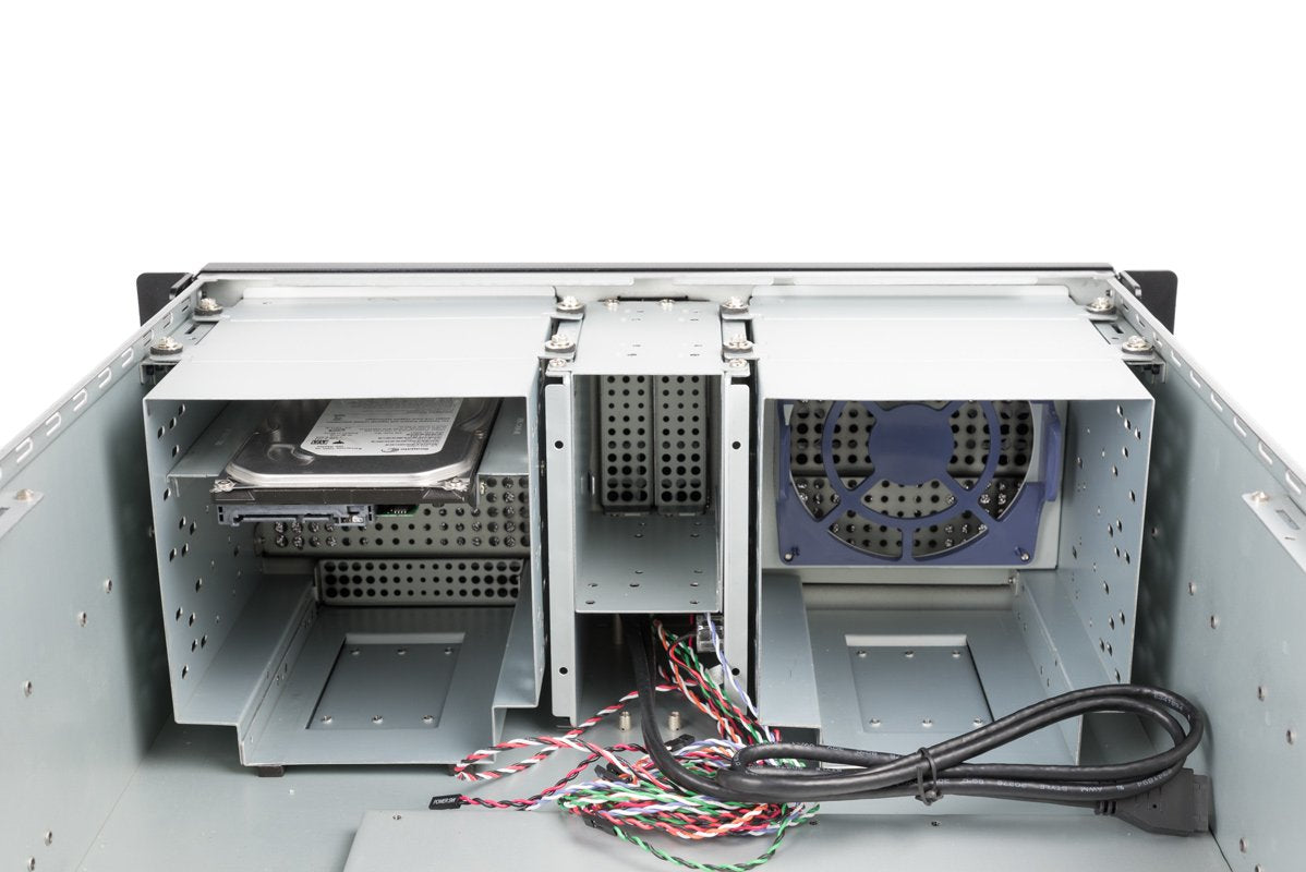 Caja Pc Chieftec Unc-411e-B Estante Negro, Plata 400 W