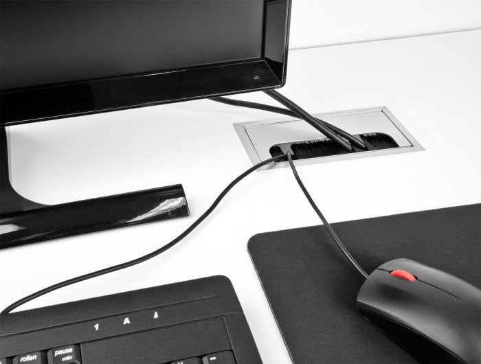 Delock Cabledurchführung Für Tischeinbau Mit Bürste 280 X 80 X 28 Mm Silber