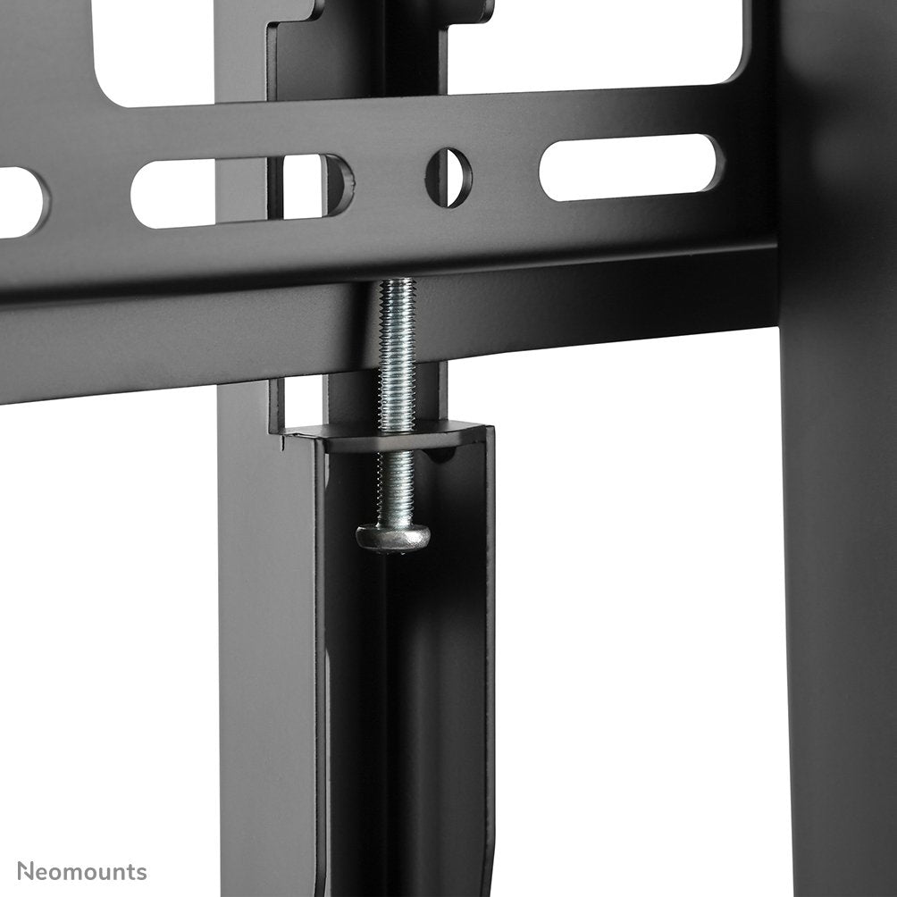 EAN 8717371447427 - Neomounts NS-M4000BLACK soporte para pantalla de señalización 2,67 m (105") Negro imagen 5