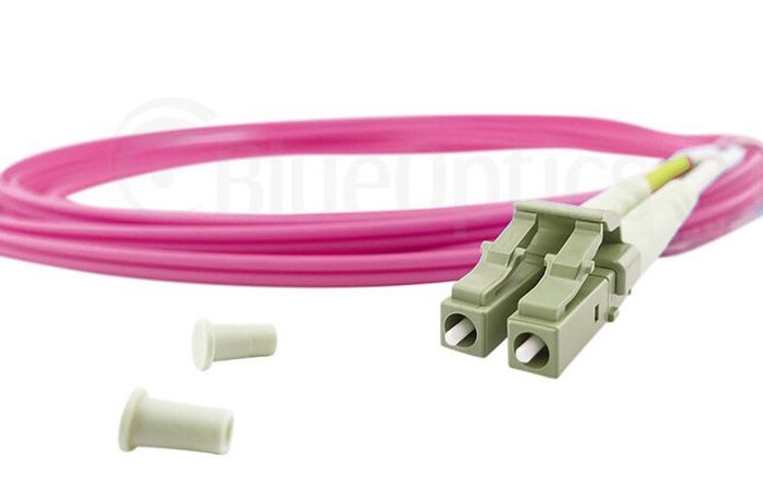 Cable Blueoptics Sfp3133fu7.5mk De Fibra Optica 7,5 M Lc St Om4 Magenta