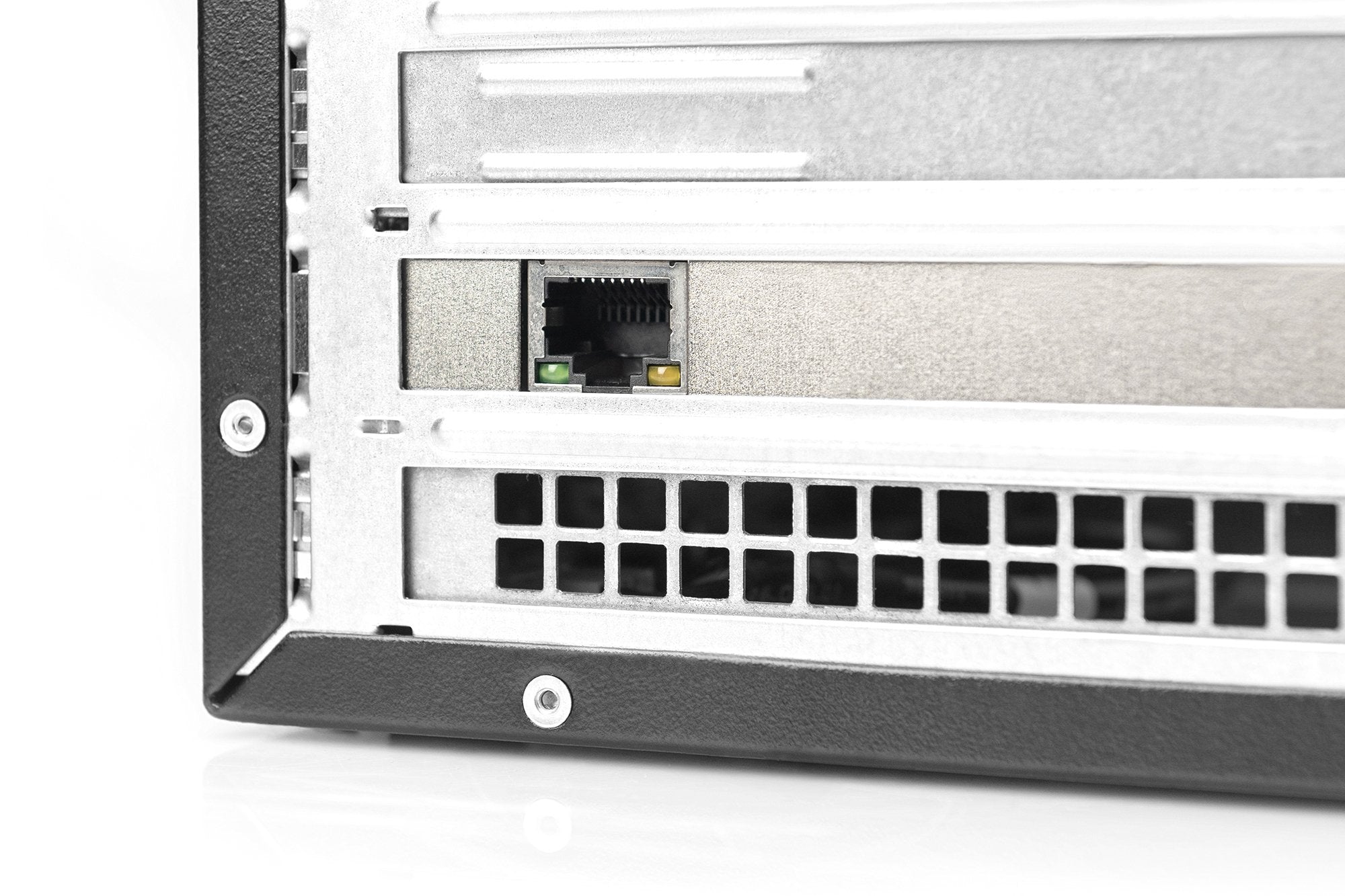 EAN 4016032473978 - Digitus DN-10135 adaptador y tarjeta de red Interno 2500 Mbit/s imagen 2