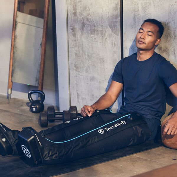 Masajeador Therabody Recoveryair  Piernas Negro