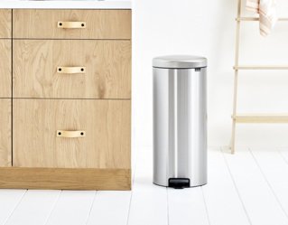Brabantia Treteimer Newicon 30,0 L Stahl Matt Fpp