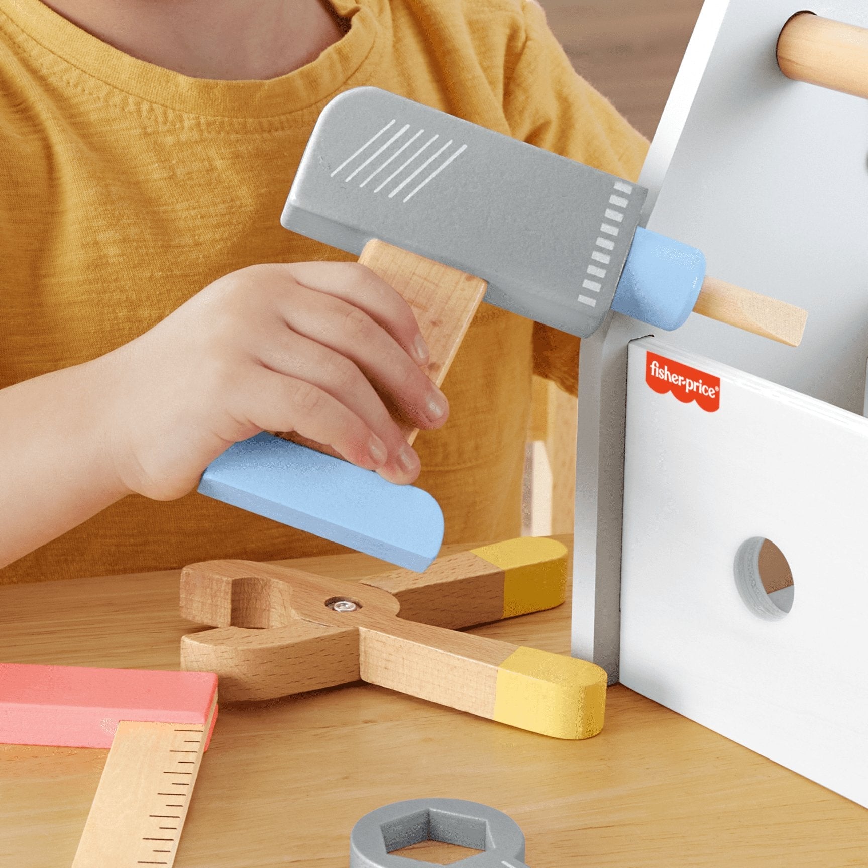 EAN 0194735246076 - Fisher-Price Wooden Tool Box Set imagen 5