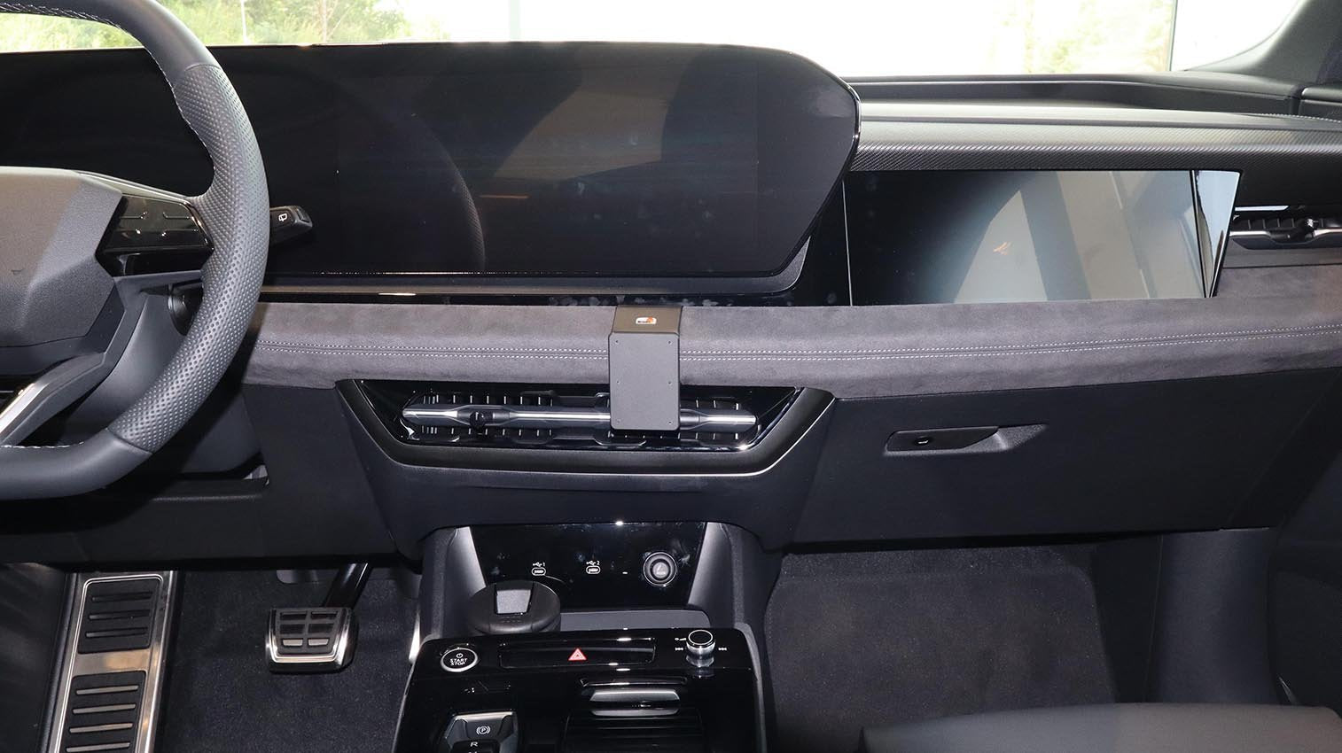 Brodit Proclip Audi Q6 25-