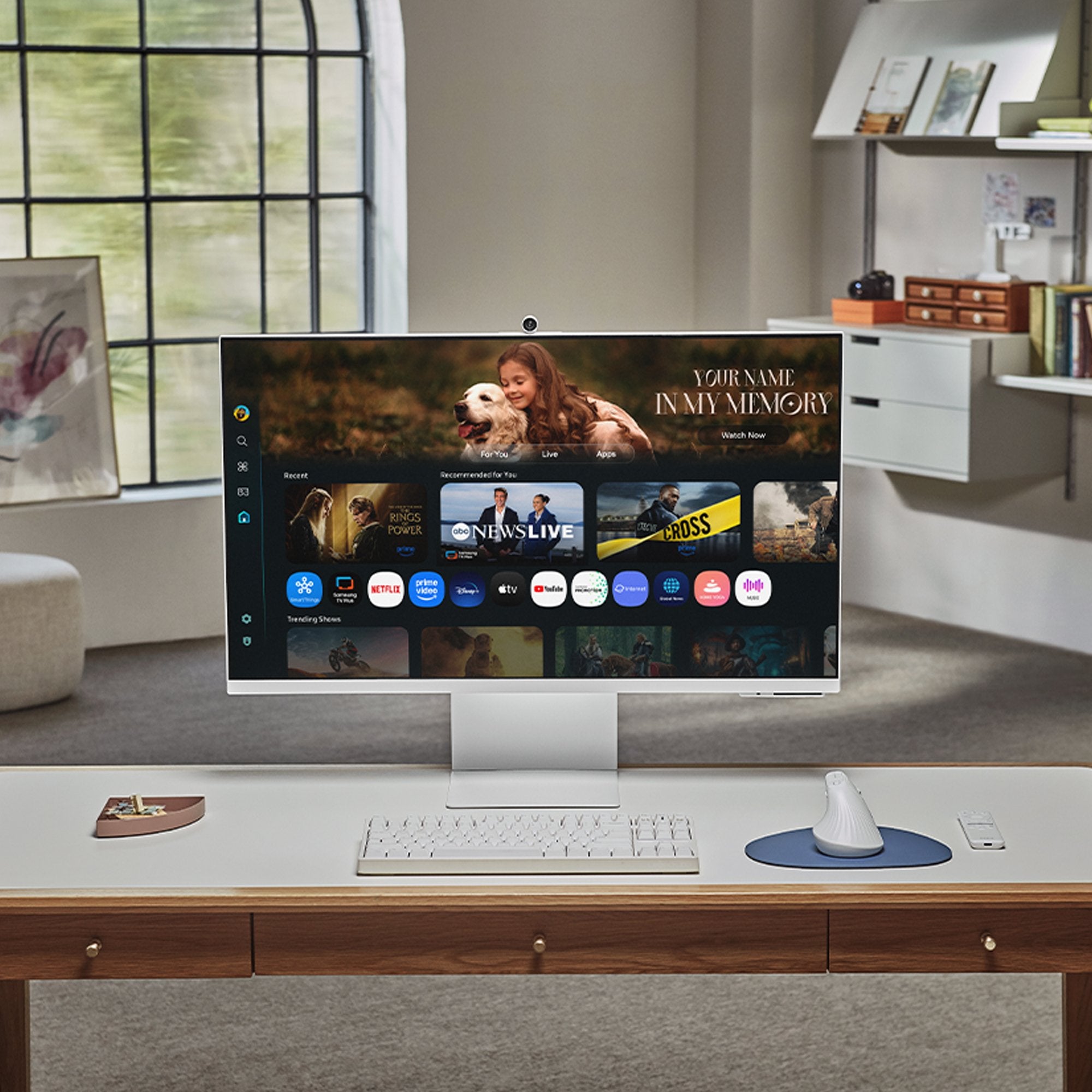 EAN 8806097118763 - Samsung M8 M80F pantalla para PC 81,3 cm (32") 3840 x 2160 Pixeles 4K Ultra HD LCD Blanco imagen 4